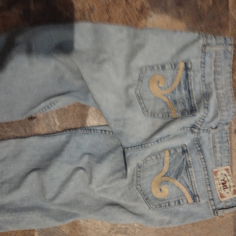 Capri Pants - Picture 6 of 7